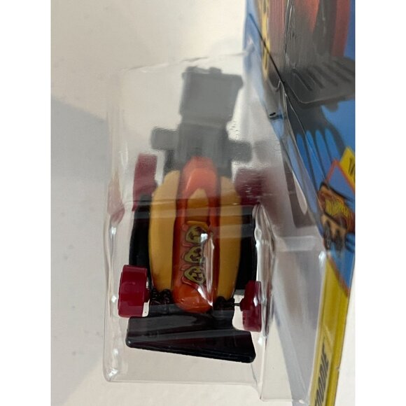 Hot Wheels Street Wiener 2024 Fast Foodie 95/250 1:64 Diecast Car - Picture 7 of 8